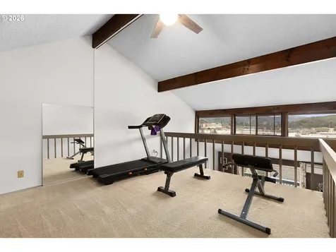 17 NW Mountain View Drive Roseburg OR 97471