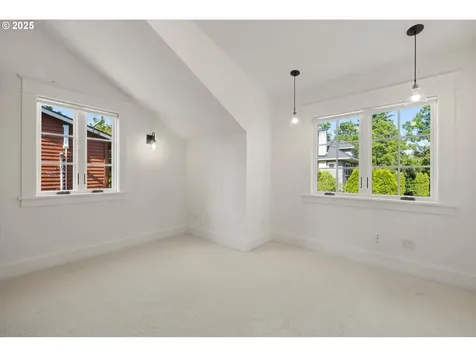 1982 SE 30th Avenue Portland OR 97214