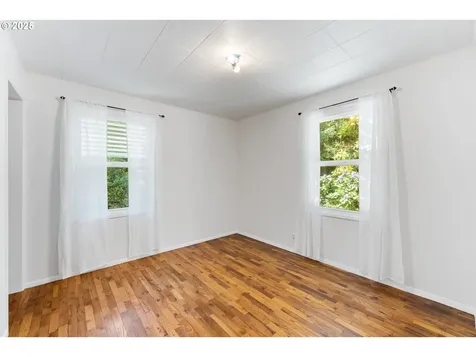 90252 Knob Noster Lane Coos Bay OR 97420