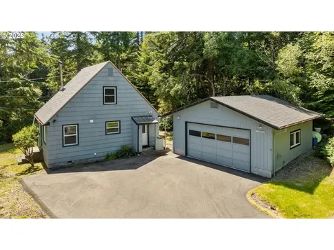 90252 Knob Noster Lane Coos Bay OR 97420
