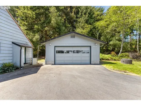 90252 Knob Noster Lane Coos Bay OR 97420