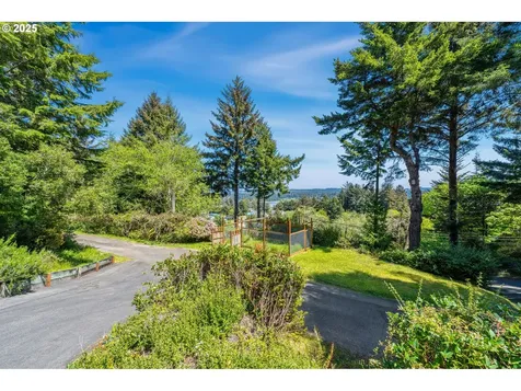 90252 Knob Noster Lane Coos Bay OR 97420