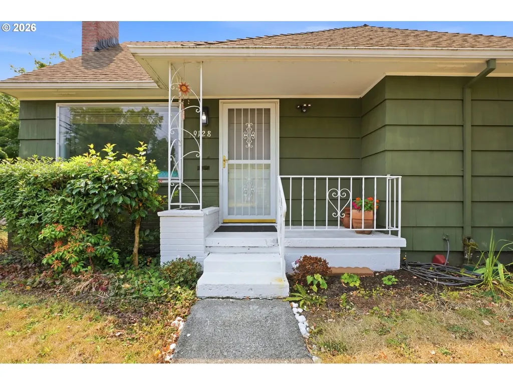 9128 SE Market Street Portland OR 97216