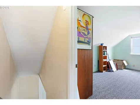 9128 SE Market Street Portland OR 97216