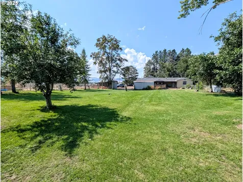 62077 Evergreen Road La Grande OR 97850