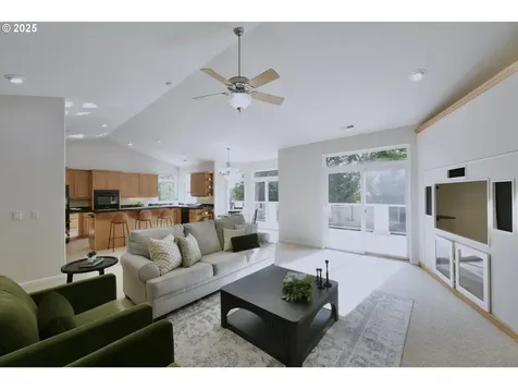 3110 SW Dickinson Street Portland OR 97219