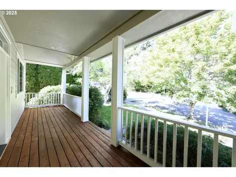 3110 SW Dickinson Street Portland OR 97219