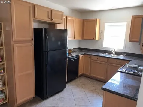 122 Grassy Lane Roseburg OR 97470