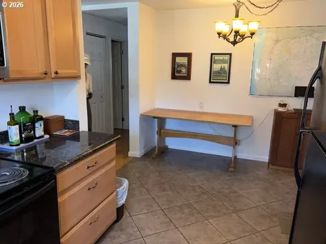 122 Grassy Lane Roseburg OR 97470