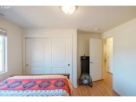 1239 46th Court Sweet Home OR 97386