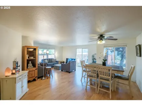 1239 46th Court Sweet Home OR 97386