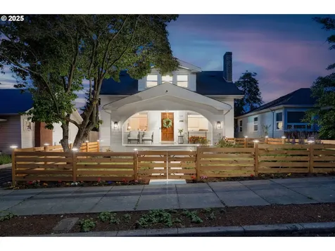 7042 N Congress Avenue Portland OR 97217