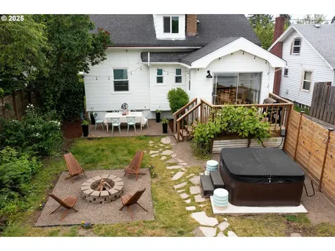 7042 N Congress Avenue Portland OR 97217