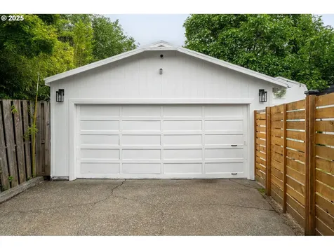 7042 N Congress Avenue Portland OR 97217