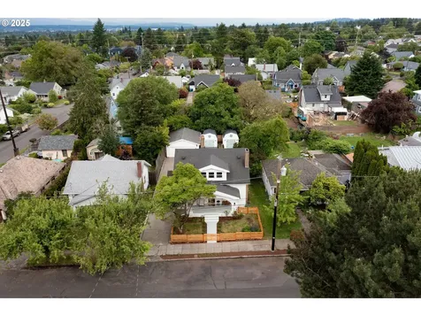 7042 N Congress Avenue Portland OR 97217