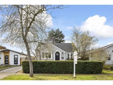 7128 N Leonard Street Portland OR 97203