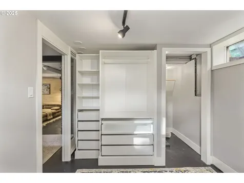 7128 N Leonard Street Portland OR 97203