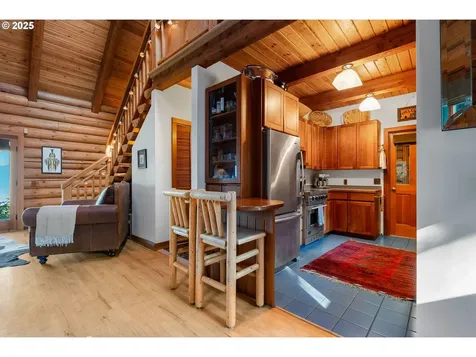 2300 Elder Road Hood River OR 97031