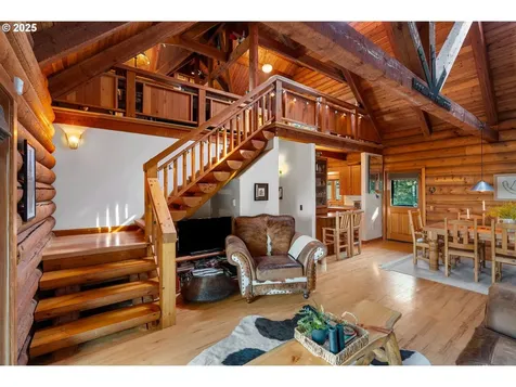 2300 Elder Road Hood River OR 97031