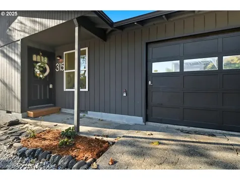 315 Fox Street Rainier OR 97048
