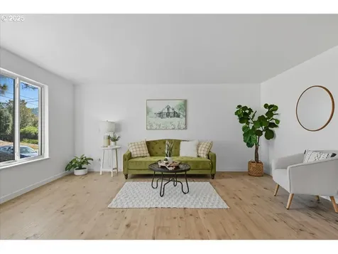 315 Fox Street Rainier OR 97048