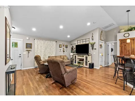 38160 Franklin Butte Road Scio OR 97374