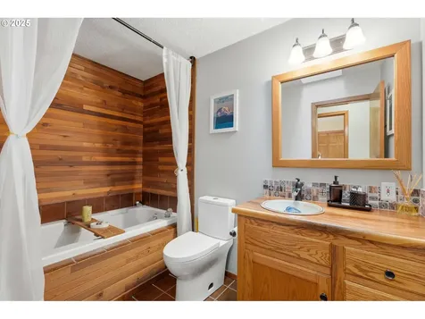 21645 NE Mccormick Hill Road Hillsboro OR 97123