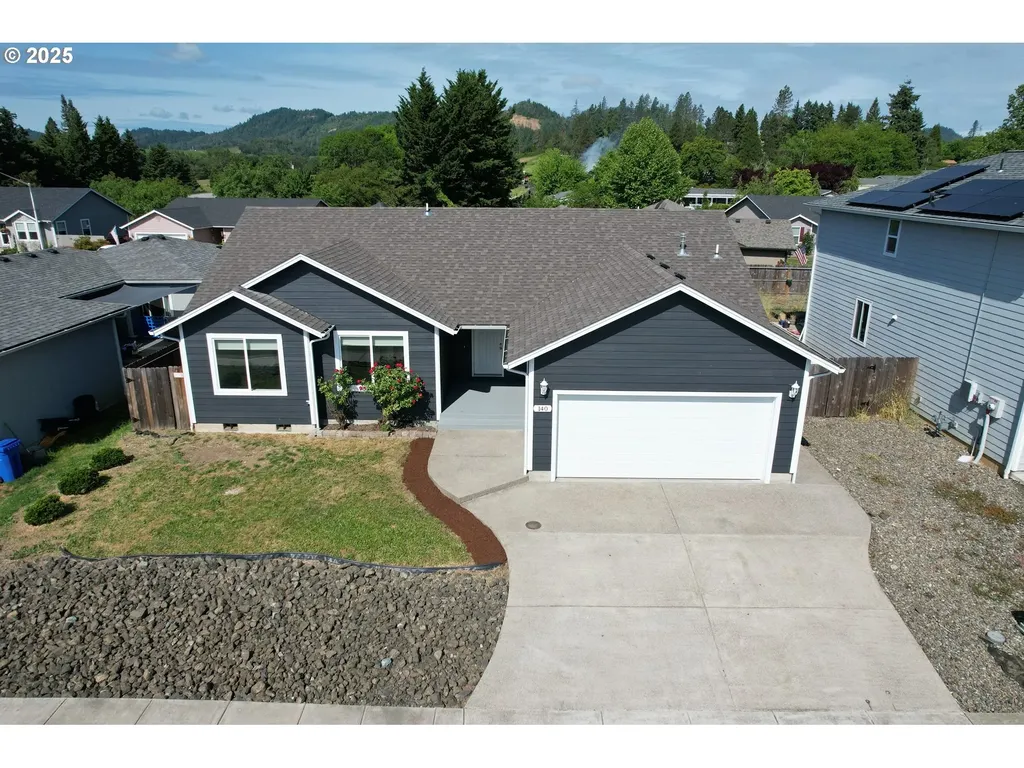 140 Teresa Lane Winston OR 97496