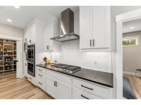 360 Champagne Creek Drive Roseburg OR 97471