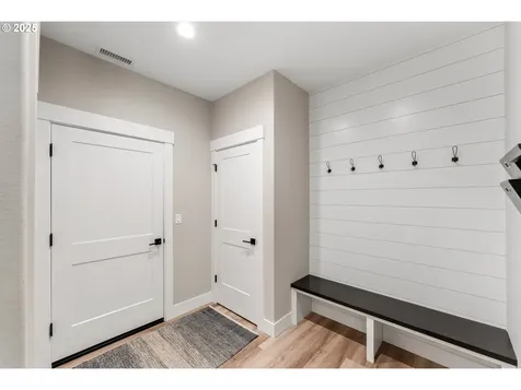 360 Champagne Creek Drive Roseburg OR 97471
