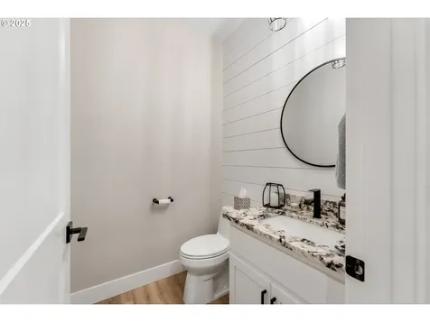 360 Champagne Creek Drive Roseburg OR 97471