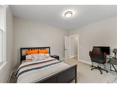360 Champagne Creek Drive Roseburg OR 97471