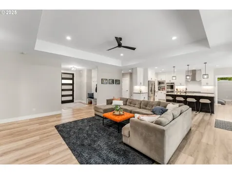 360 Champagne Creek Drive Roseburg OR 97471