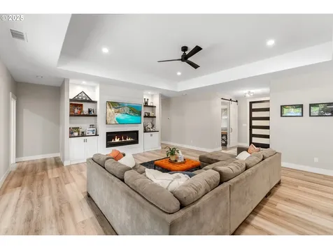 360 Champagne Creek Drive Roseburg OR 97471
