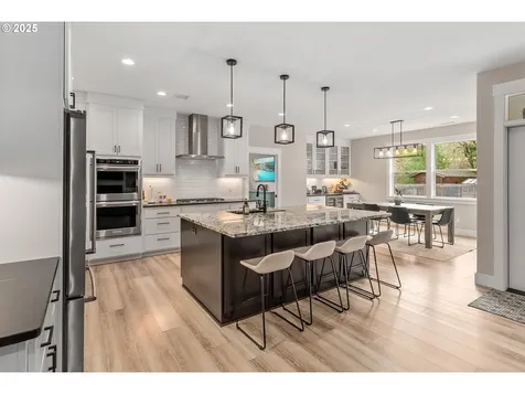 360 Champagne Creek Drive Roseburg OR 97471