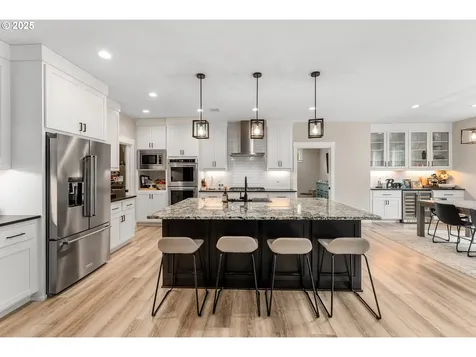 360 Champagne Creek Drive Roseburg OR 97471