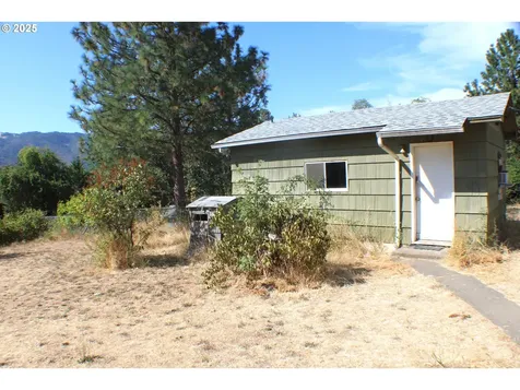 267 Crest Drive Myrtle Creek OR 97457