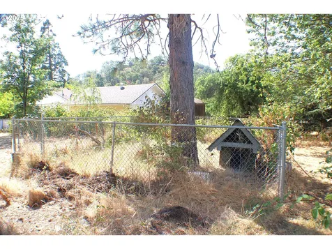 267 Crest Drive Myrtle Creek OR 97457