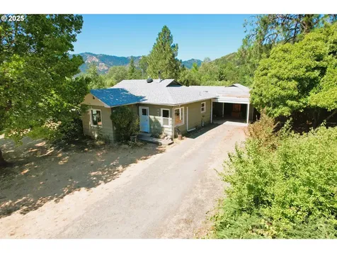 267 Crest Drive Myrtle Creek OR 97457