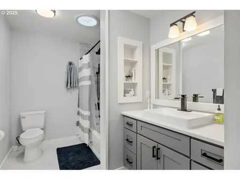 5797 Perrin Street West Linn OR 97068