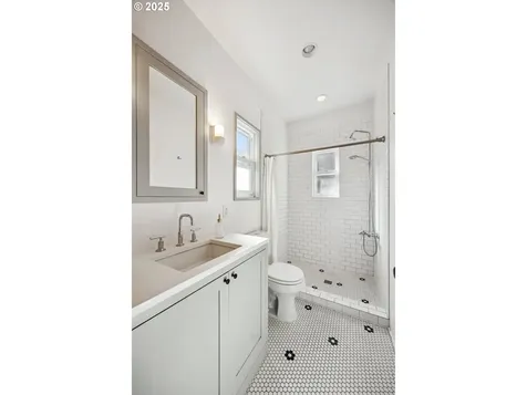 1720 SE Franklin Street Portland OR 97202