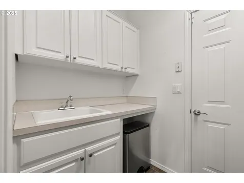 5140 NE Molly Street Hillsboro OR 97124