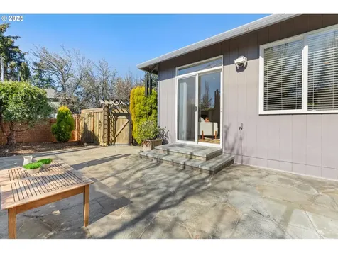5140 NE Molly Street Hillsboro OR 97124