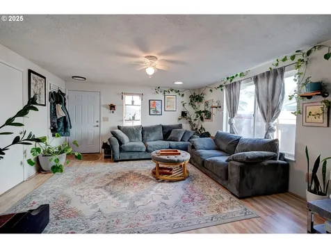 328 SW Westvale Street Mcminnville OR 97128