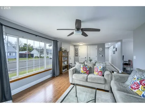 2550 NE Aaron Drive Mcminnville OR 97128