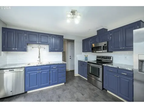 2550 NE Aaron Drive Mcminnville OR 97128