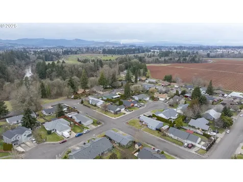 2550 NE Aaron Drive Mcminnville OR 97128