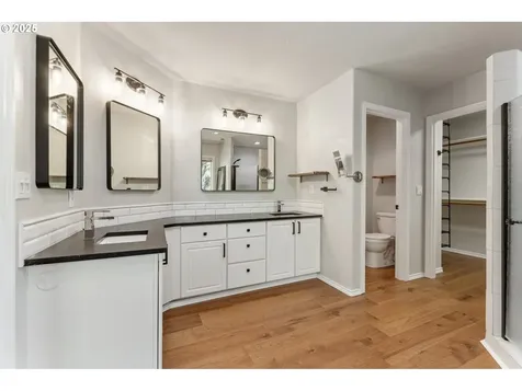 9508 SW Jonathan Court Portland OR 97219