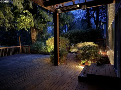 9508 SW Jonathan Court Portland OR 97219
