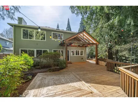 9508 SW Jonathan Court Portland OR 97219